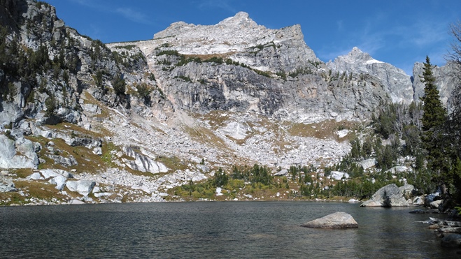 amphitheater-lake