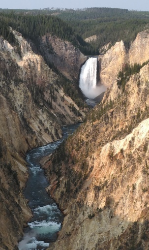 yellowstone-falls