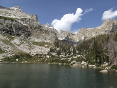 amphitheater-lake