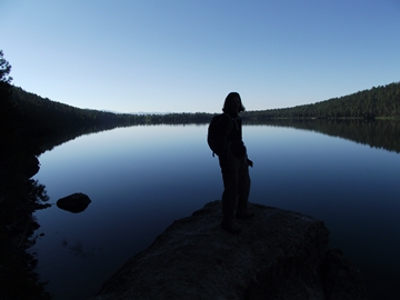 phelps-lake-jumping-rock