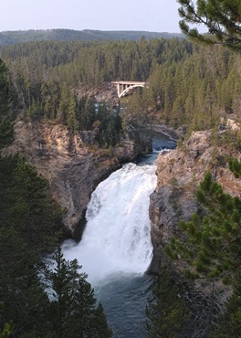 upper-yellowstone-falls